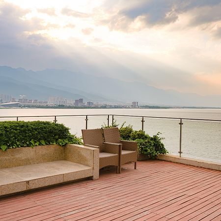 Hotel Indigo Dali Erhai By Ihg Екстер'єр фото