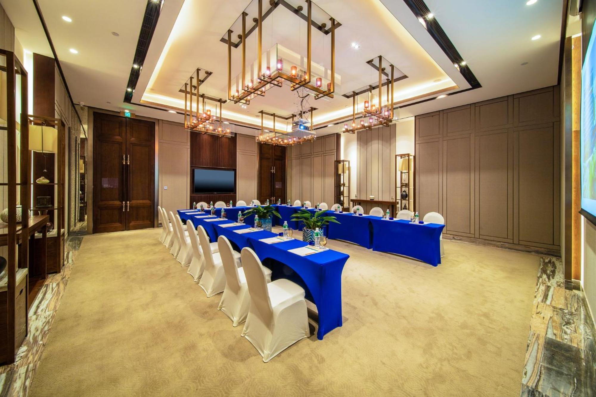 Hotel Indigo Dali Erhai By Ihg Екстер'єр фото