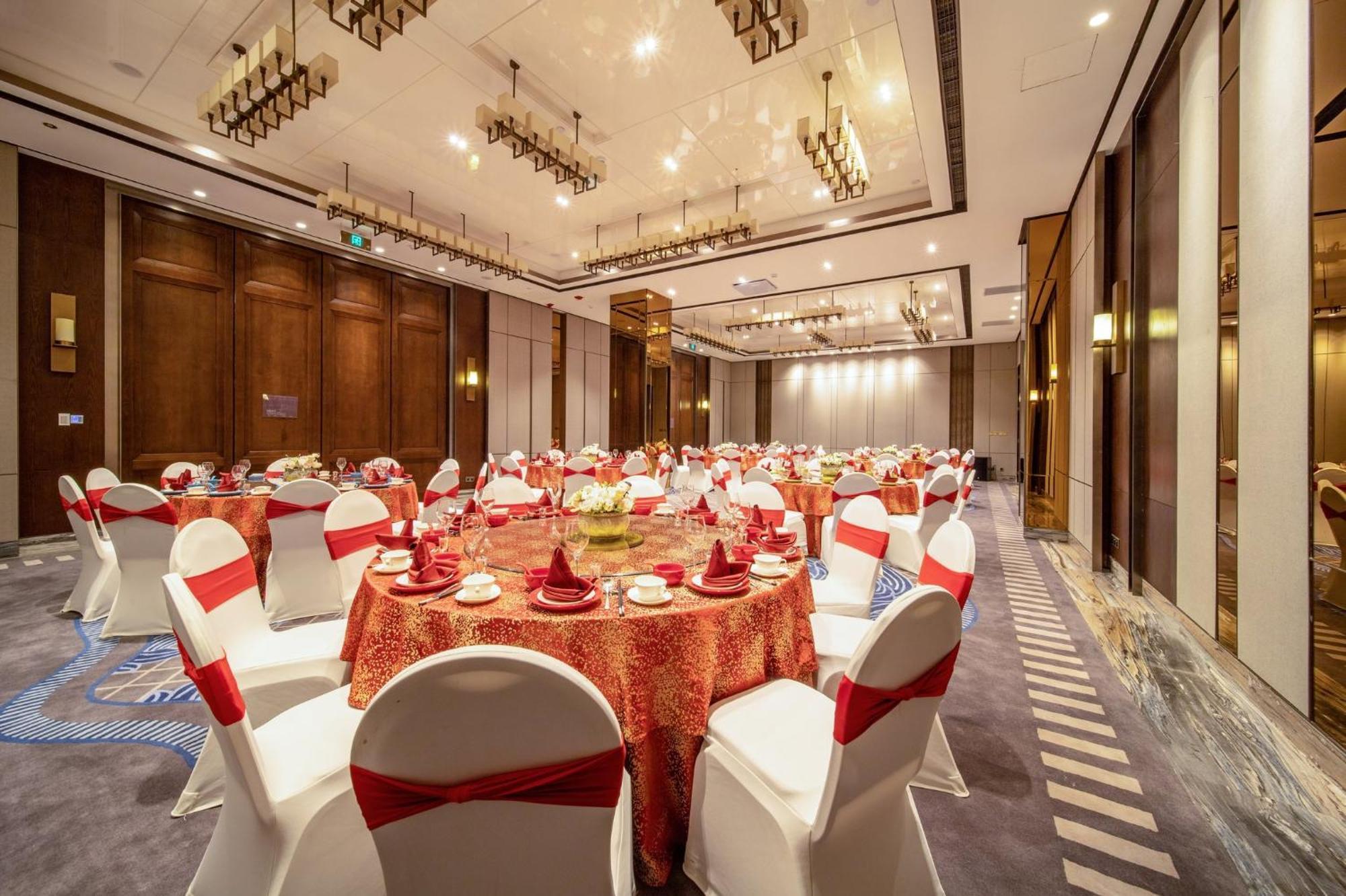 Hotel Indigo Dali Erhai By Ihg Екстер'єр фото