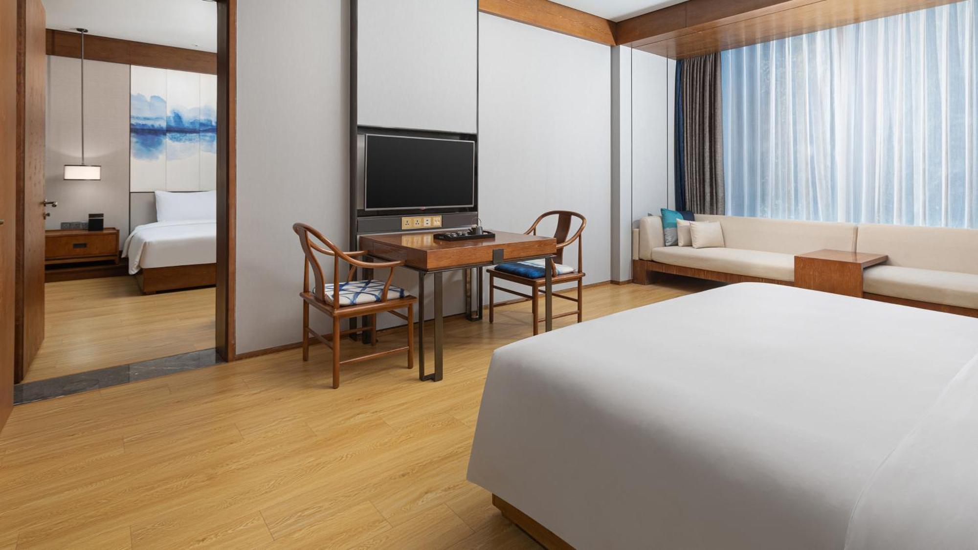 Hotel Indigo Dali Erhai By Ihg Екстер'єр фото
